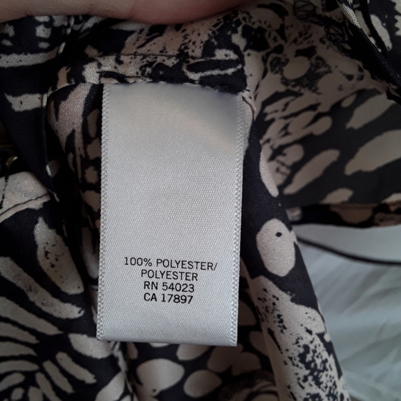 Banana Republic Satin Button Down Short Sleeve Blouse Womens Sz S - Picture 6 of 6